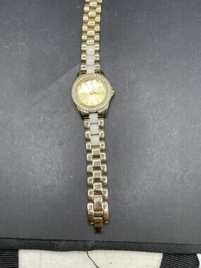 Vintage Valletta Women's Watch FMDCT562A Gold Tone Rhinestone Bezel 30MM